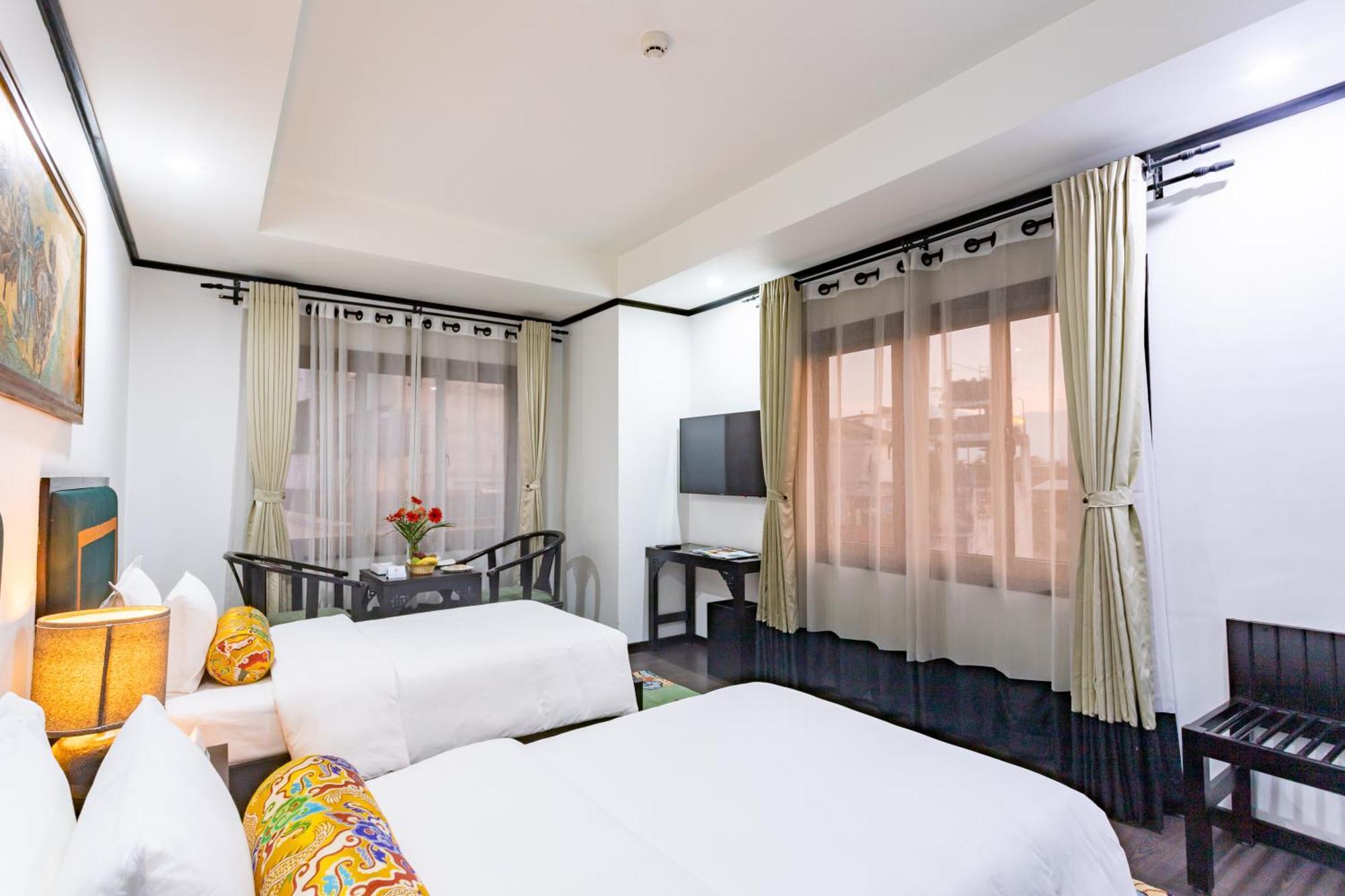 Hotel Lo Mustang Kathmandu Exterior photo