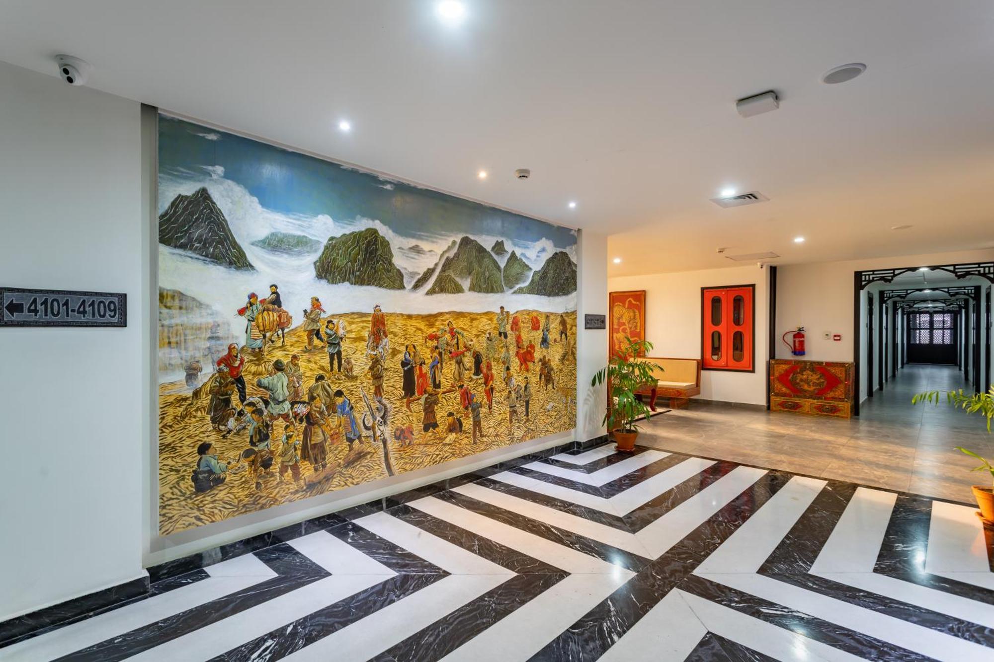 Hotel Lo Mustang Kathmandu Exterior photo