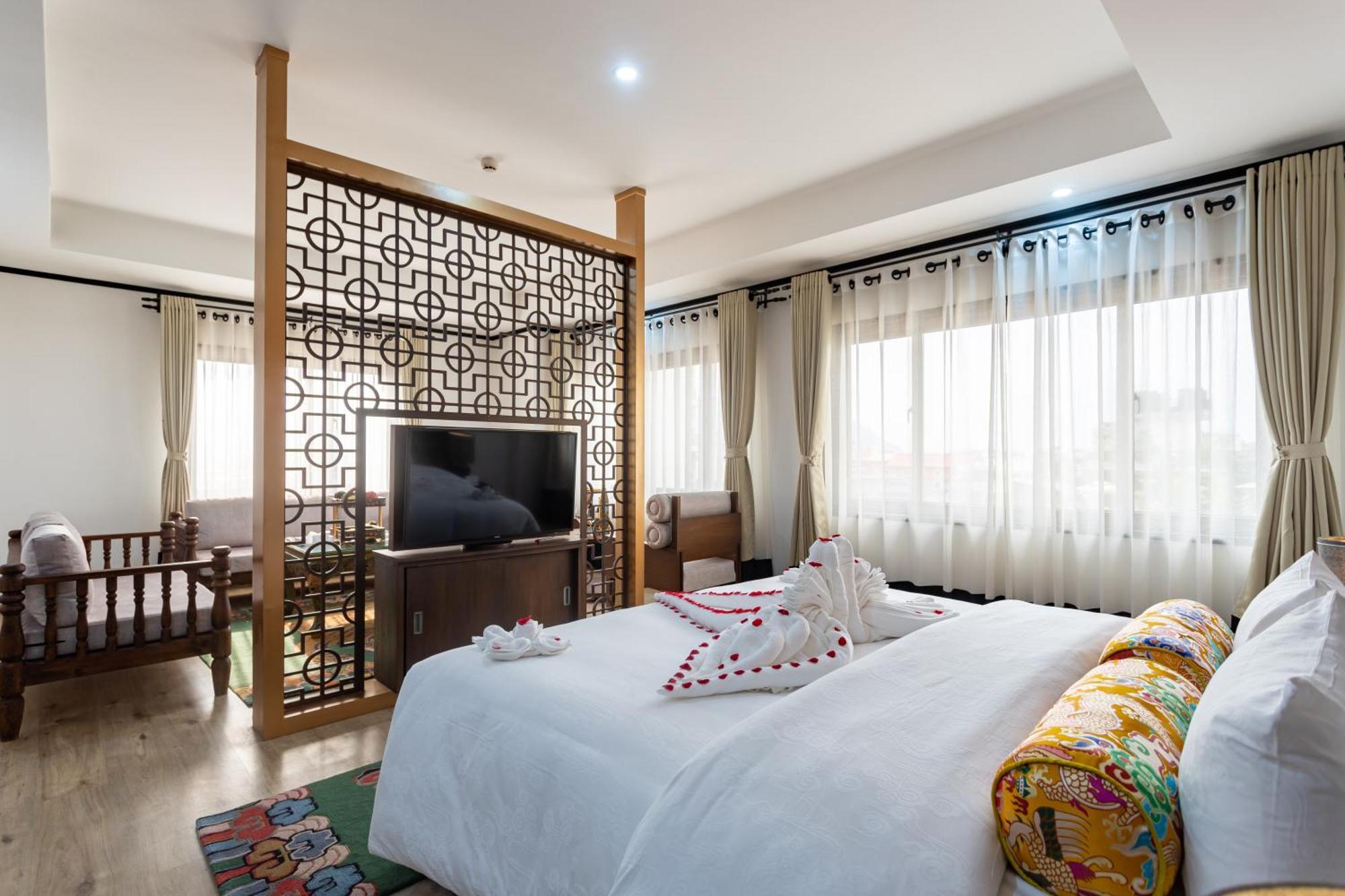 Hotel Lo Mustang Kathmandu Exterior photo